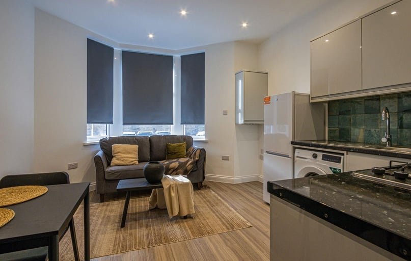 Colum Road, Cathays, Cardiff - Image 1